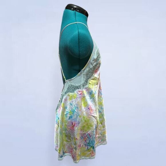 Victoria's Secret Pastel Floral Satin Babydoll‎ - Size Medium - Picture 2 of 6